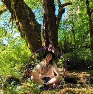 Meet your Posher, Raina